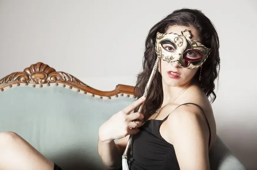 Samimi Konuşan dert ortağı